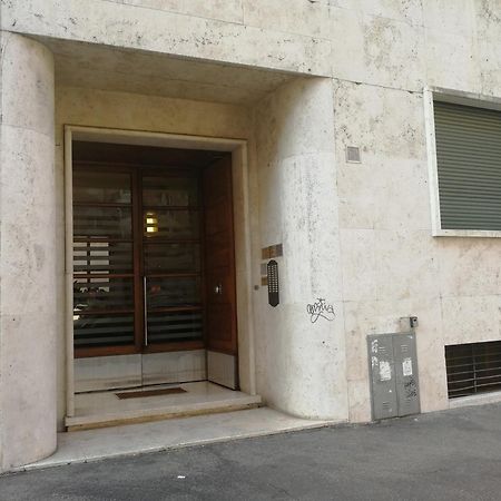 Al171 Tourist Rental Close Metro B1 - Sant'Agnese Annibaliano Rome Bagian luar foto