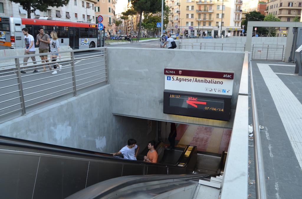 Al171 Tourist Rental Close Metro B1 - Sant'Agnese Annibaliano Rome Bagian luar foto